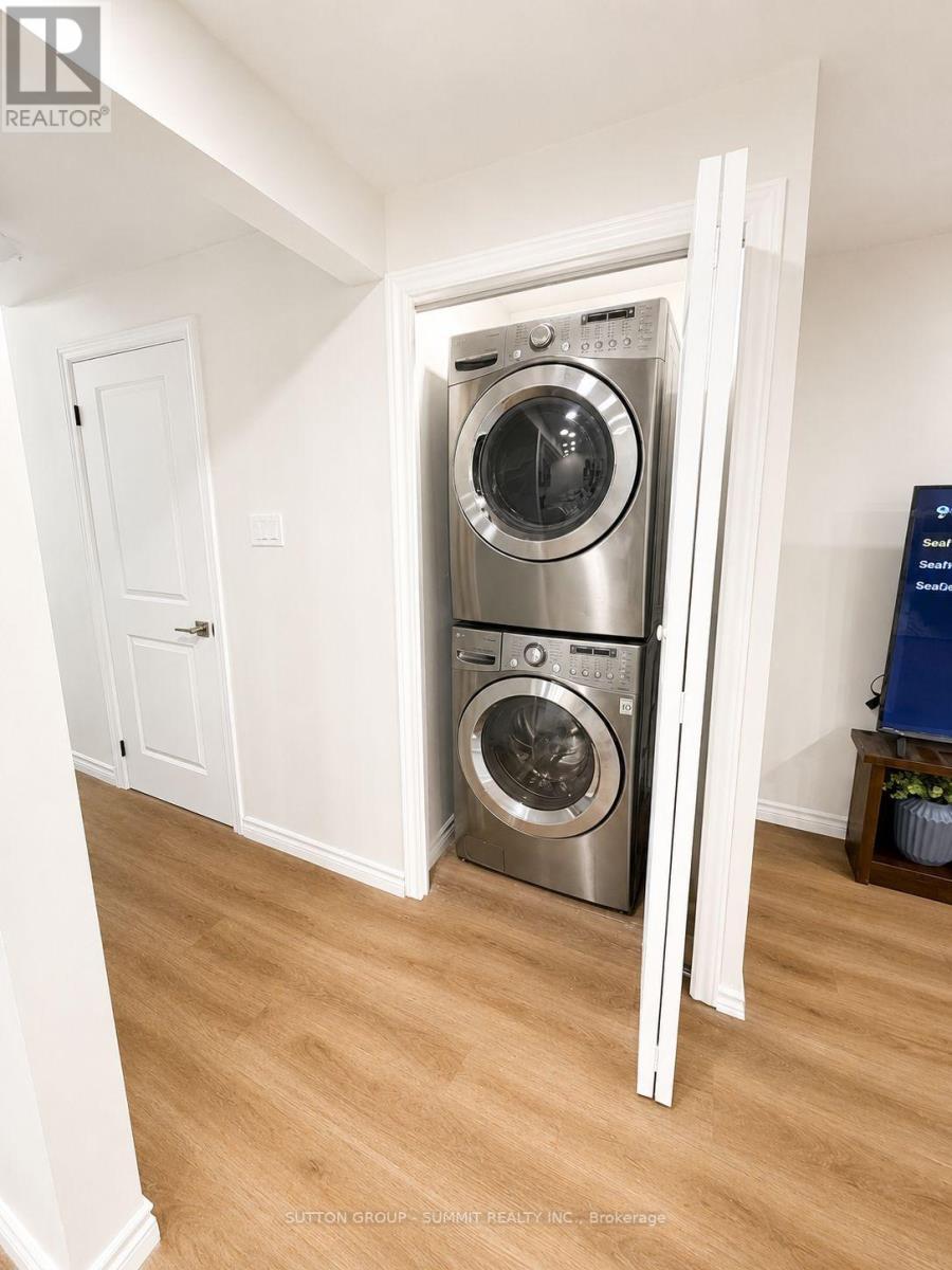 433A Dunvegan Drive, Waterloo, ON - Indoor Photo Showing Laundry Room