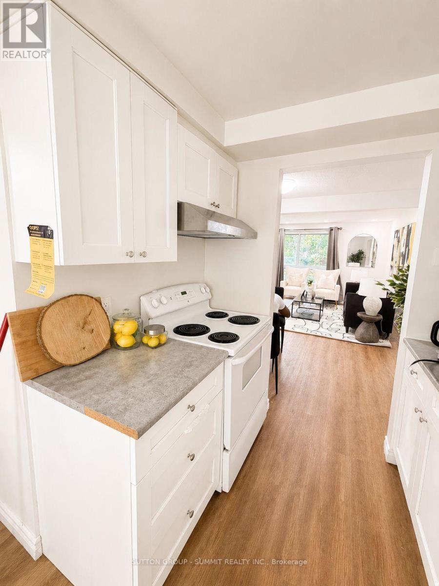 433A Dunvegan Drive, Waterloo, ON - Indoor Photo Showing Kitchen