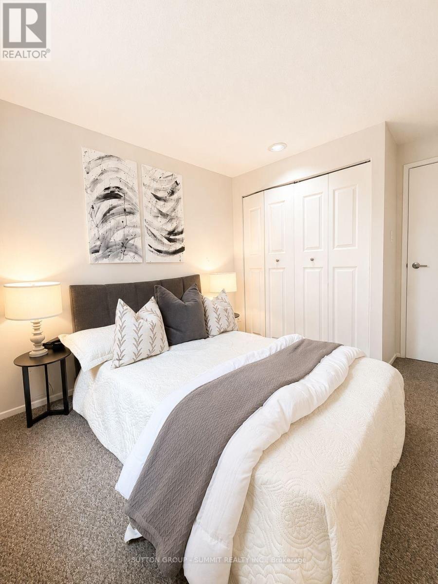 433A Dunvegan Drive, Waterloo, ON - Indoor Photo Showing Bedroom