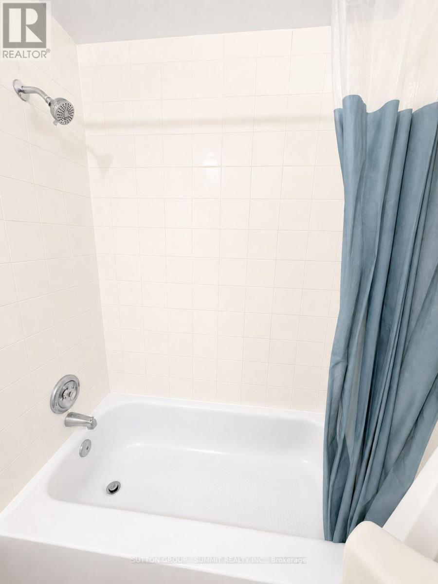 433A Dunvegan Drive, Waterloo, ON - Indoor Photo Showing Bathroom