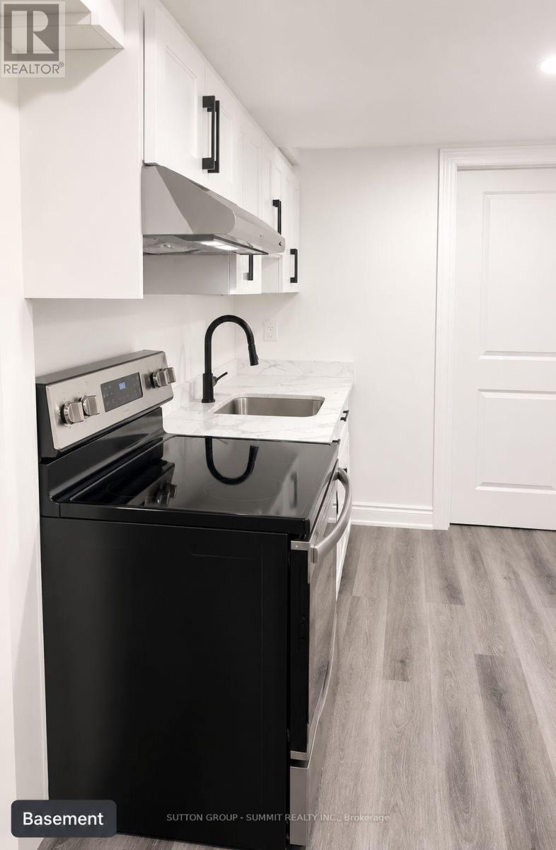 433A Dunvegan Drive, Waterloo, ON - Indoor Photo Showing Laundry Room