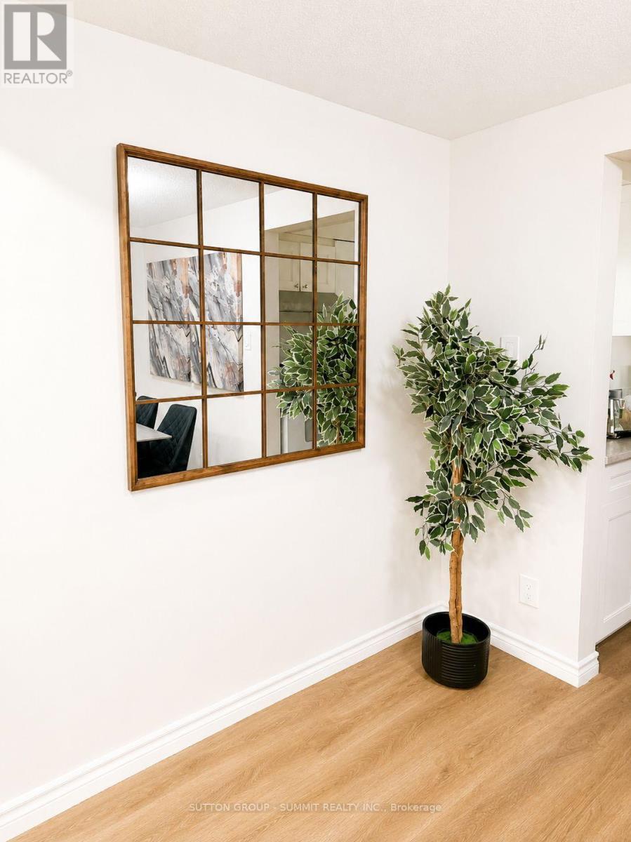 433A Dunvegan Drive, Waterloo, ON - Indoor Photo Showing Other Room