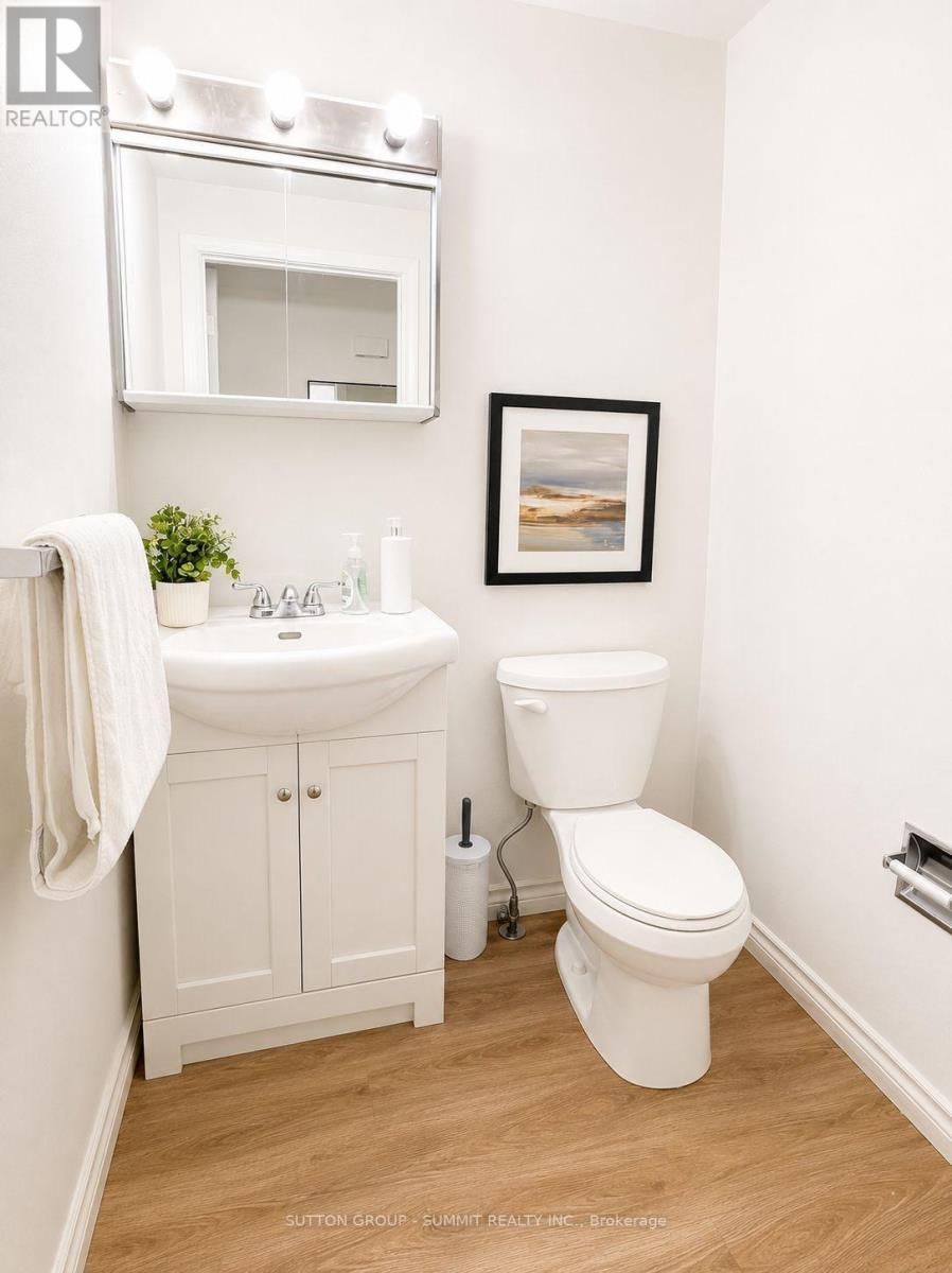 433A Dunvegan Drive, Waterloo, ON - Indoor Photo Showing Bathroom