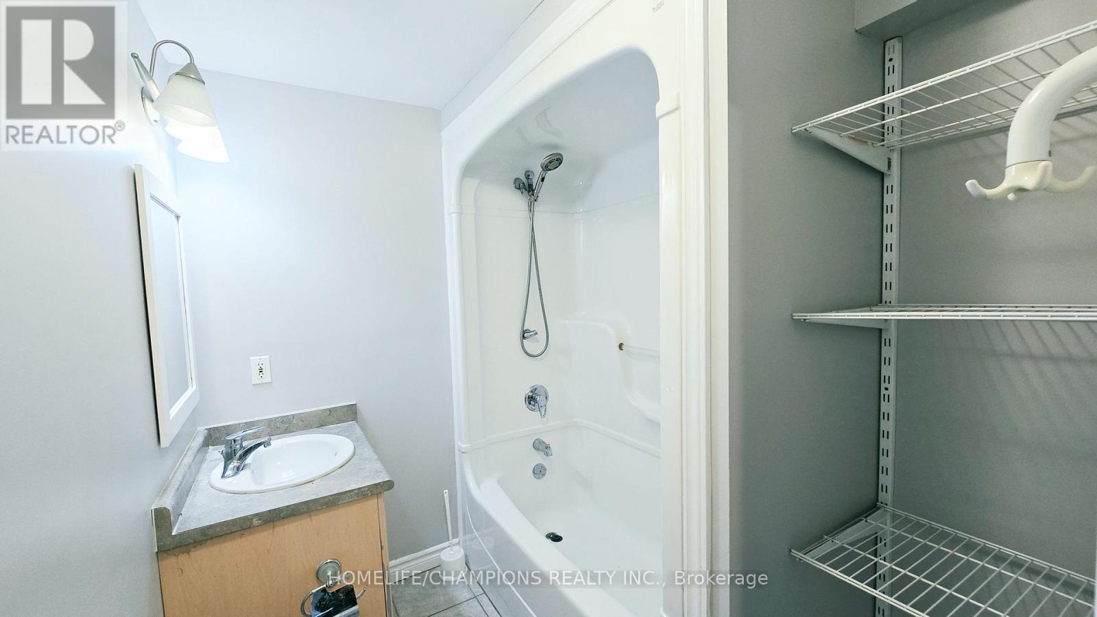 159 Snowdrop Crescent, Kitchener, ON - Indoor Photo Showing Bathroom