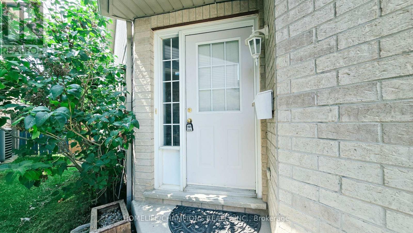 159 Snowdrop Crescent, Kitchener, ON - Outdoor With Exterior