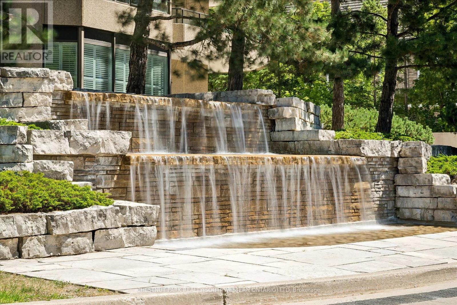 1101 - 4 Willow Street, Waterloo, ON - Outdoor