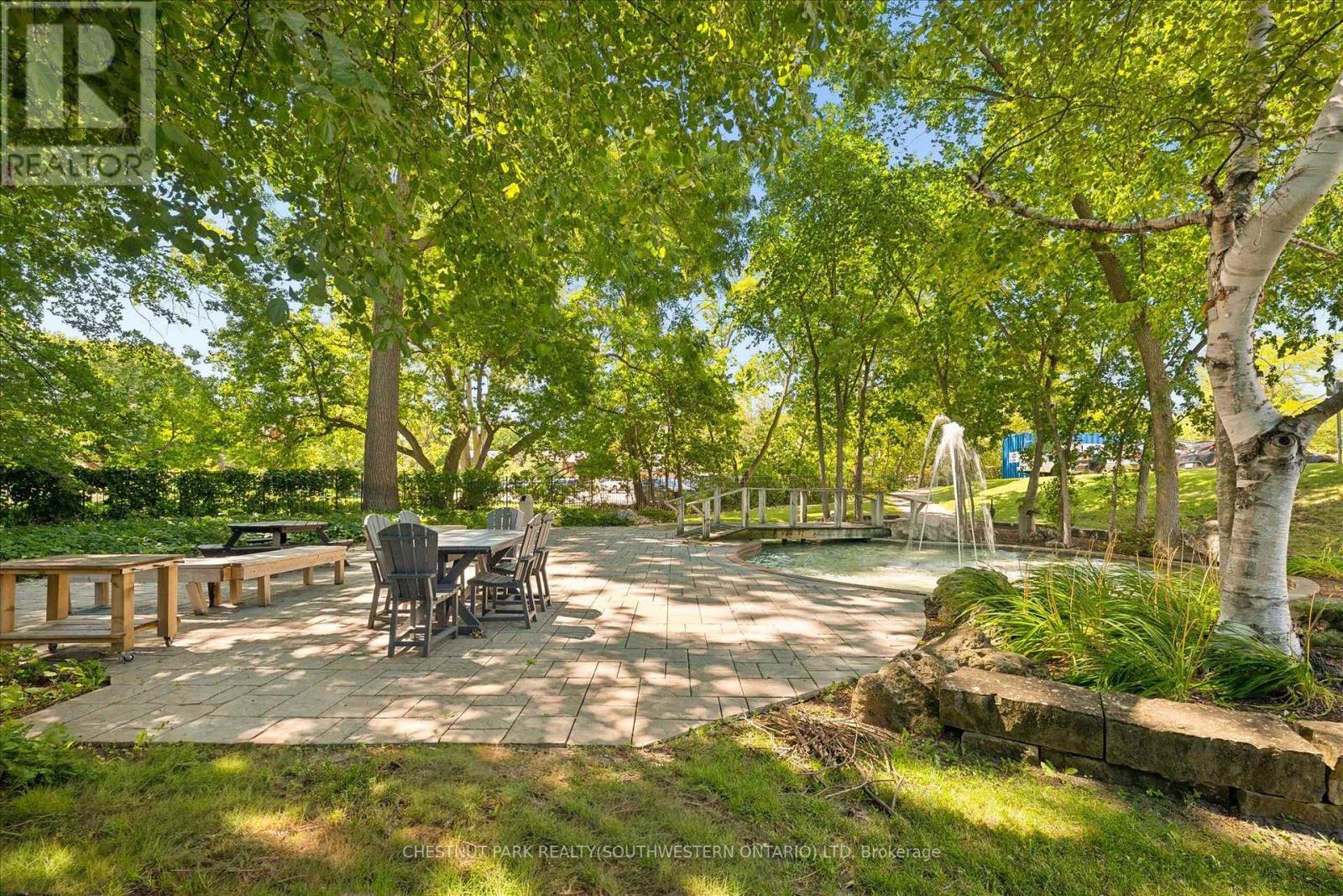 1101 - 4 Willow Street, Waterloo, ON - Outdoor
