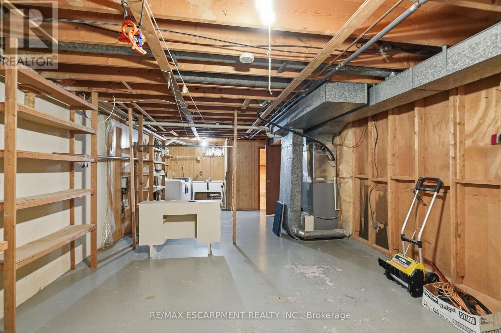 6 Caprice Court, Hamilton, ON - Indoor Photo Showing Basement