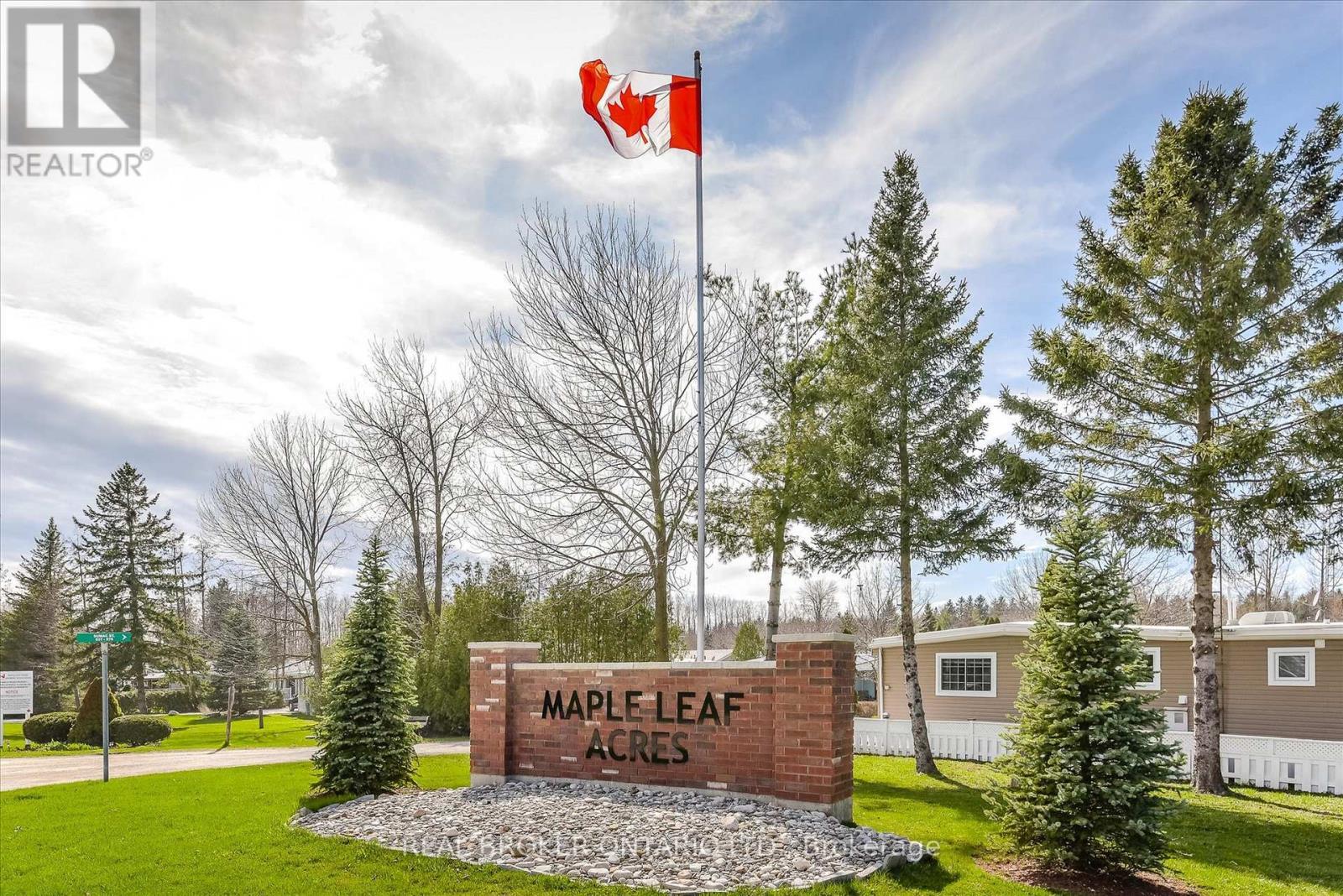 445 Pine Pass, Centre Wellington, ON - Outdoor