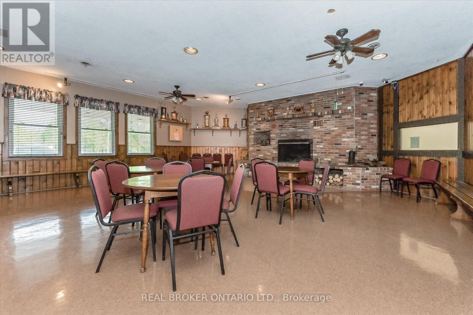 445 Pine Pass, Centre Wellington, ON - Indoor Photo Showing Dining Room