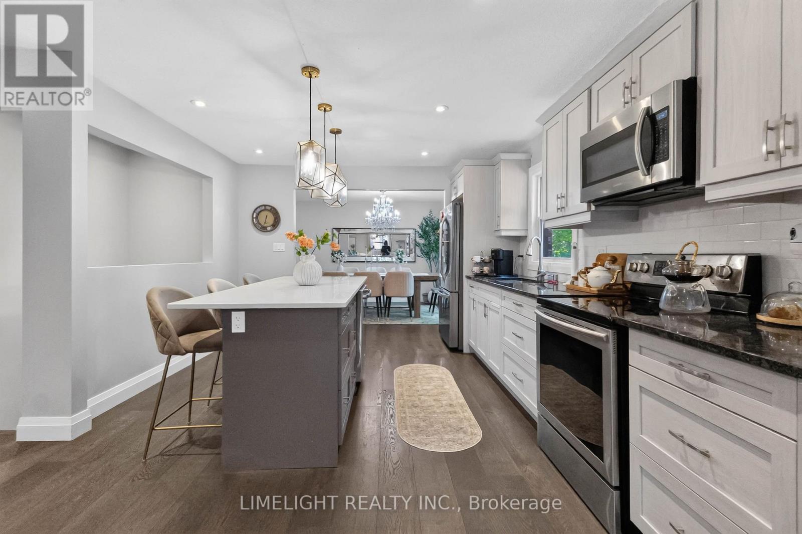 836 Manchester Road, London North (North L), ON - Indoor Photo Showing Kitchen With Upgraded Kitchen