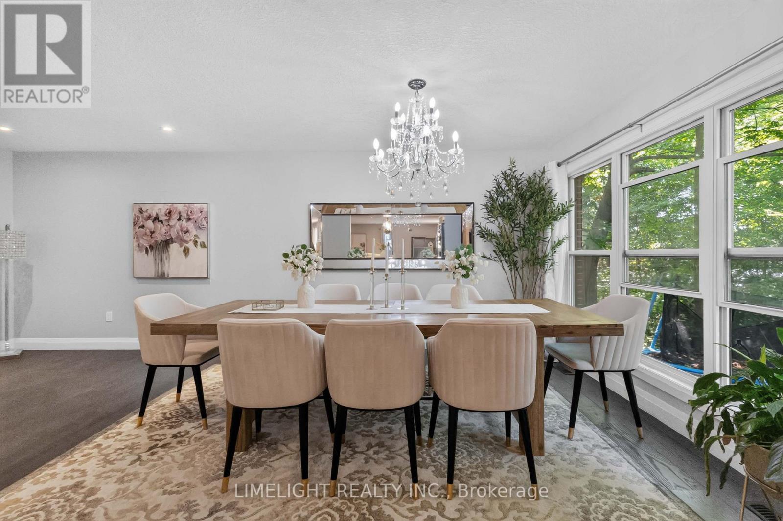 836 Manchester Road, London North (North L), ON - Indoor Photo Showing Dining Room