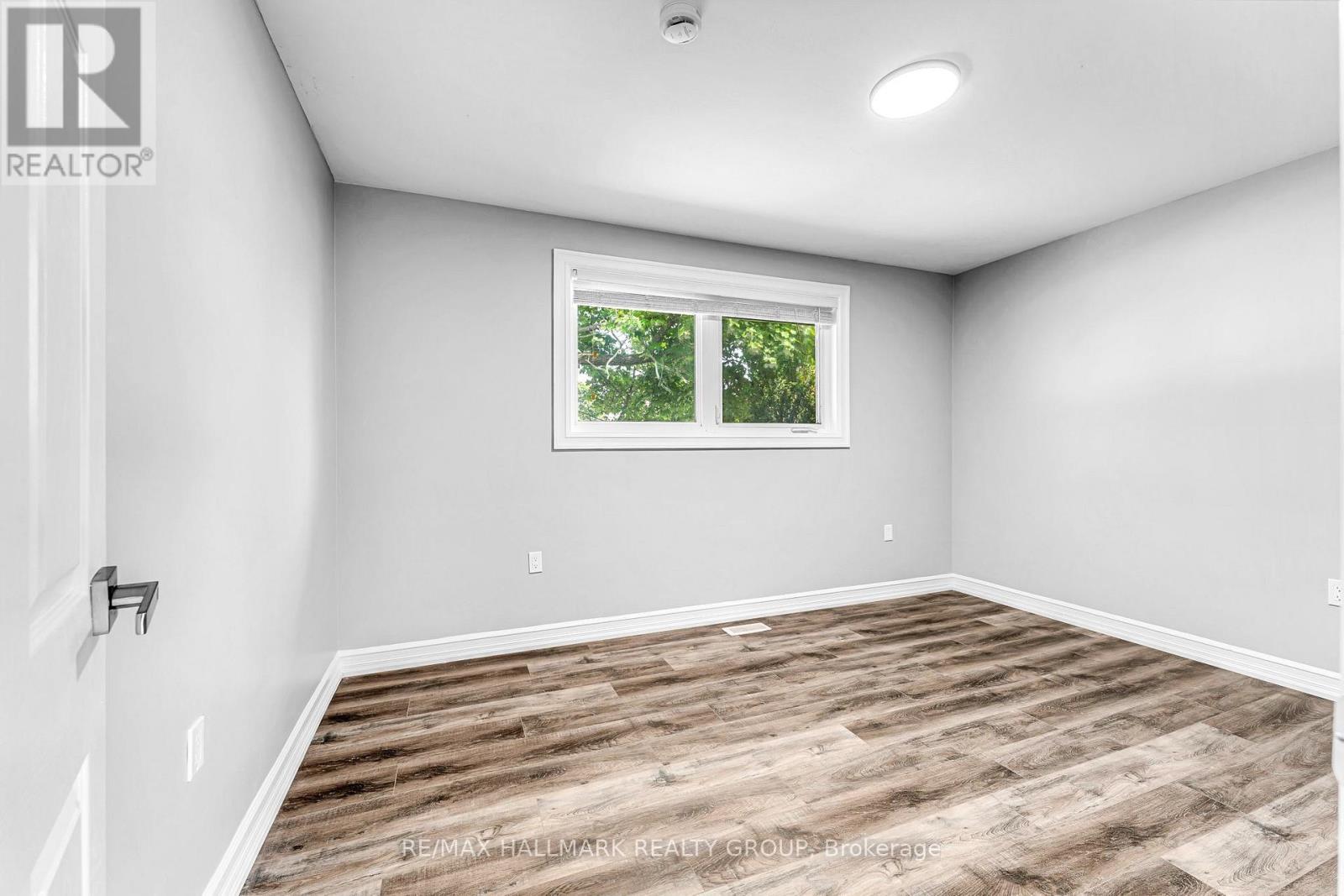 75 Briscoe Street, Loyalist (Amherstview), ON - Indoor Photo Showing Other Room