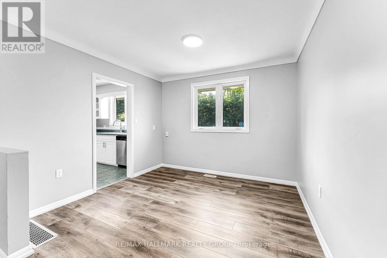 75 Briscoe Street, Loyalist (Amherstview), ON - Indoor Photo Showing Other Room