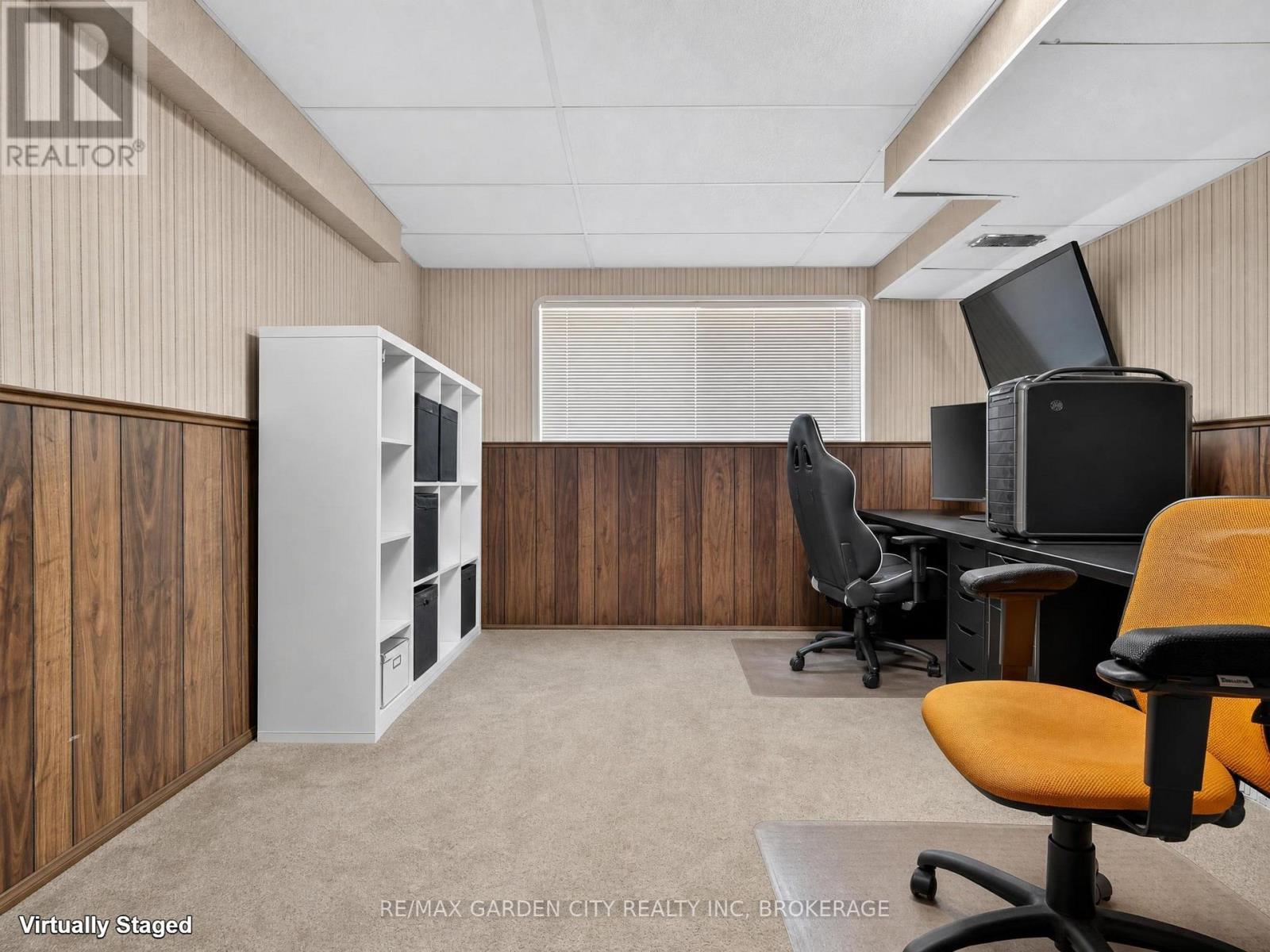 Digitally decluddered - 19 Black Knight Road, St. Catharines (Lakeport), ON - Indoor Photo Showing Office