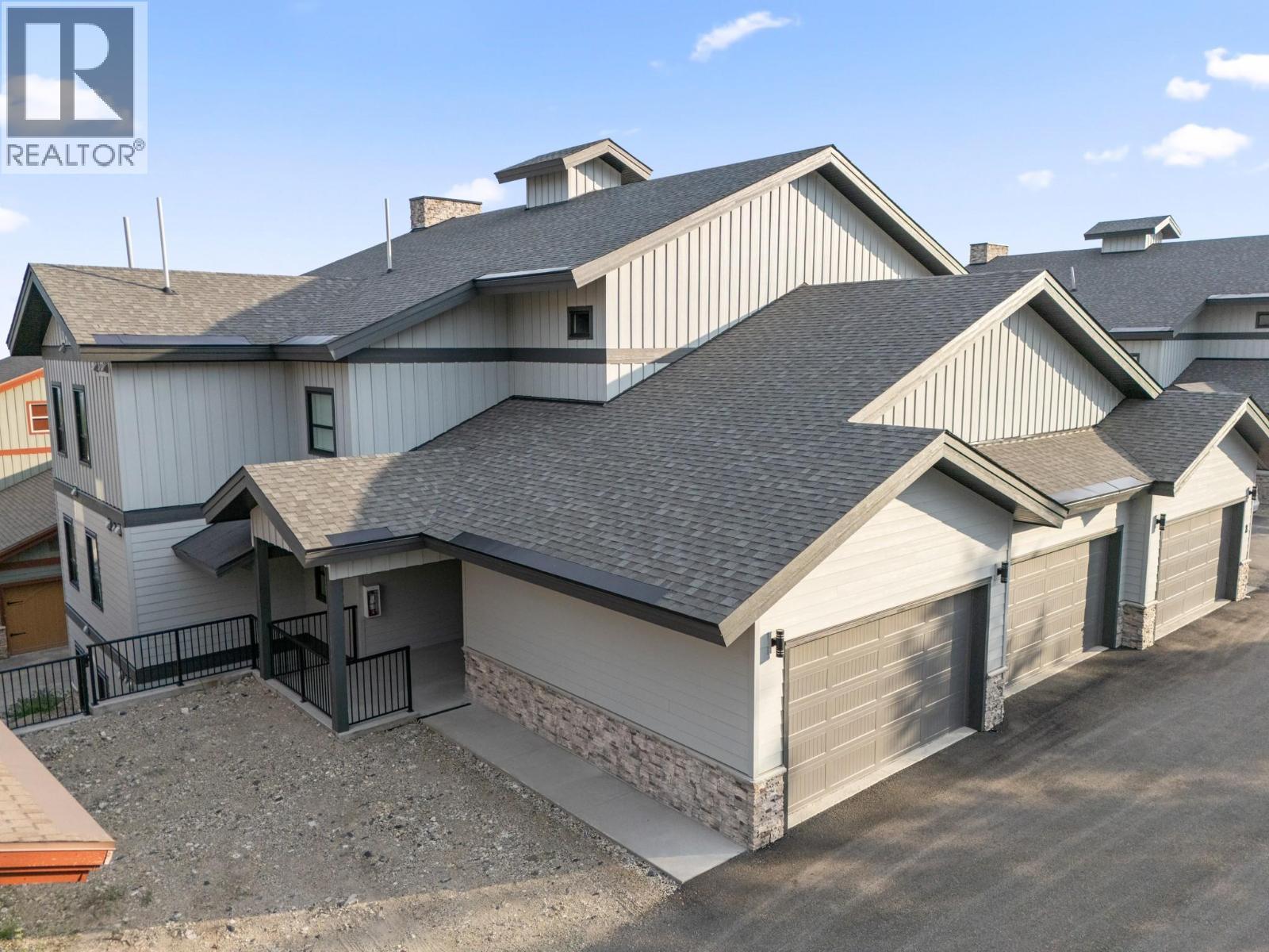 5075 Snowbird Way Unit# 8E, Big White, BC - Outdoor With Exterior