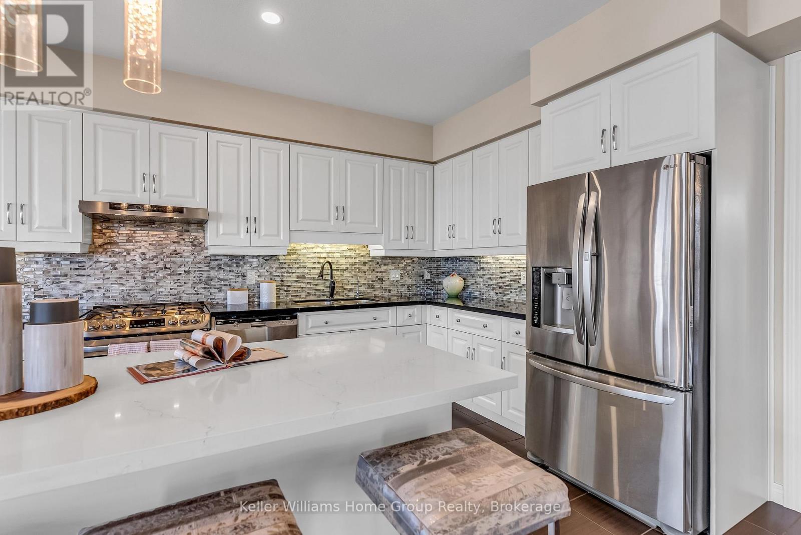 17 Dudley Drive, Guelph (Kortright East), ON - Indoor Photo Showing Kitchen With Stainless Steel Kitchen With Upgraded Kitchen