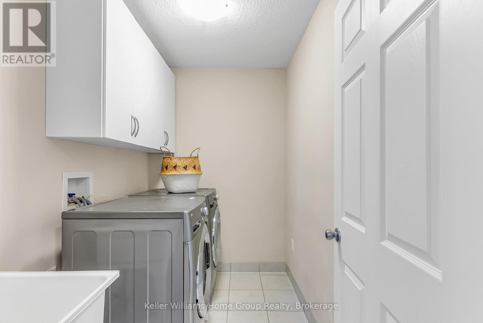 17 Dudley Drive, Guelph (Kortright East), ON - Indoor Photo Showing Laundry Room
