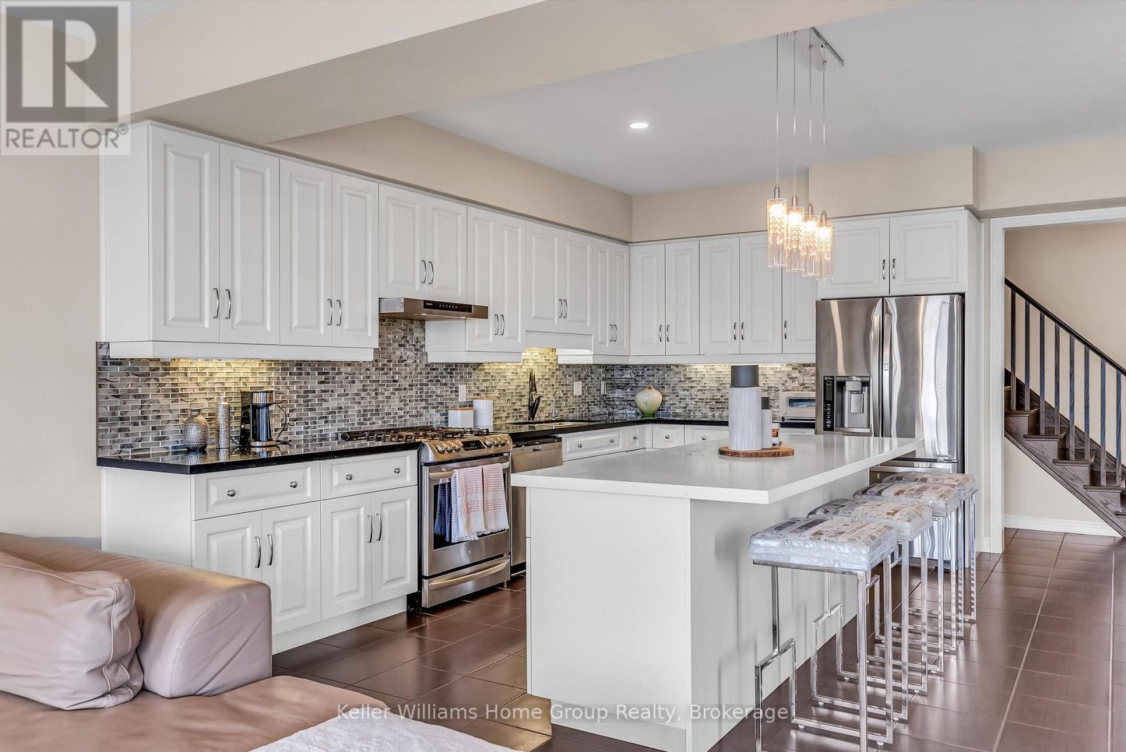 17 Dudley Drive, Guelph (Kortright East), ON - Indoor Photo Showing Kitchen With Stainless Steel Kitchen
