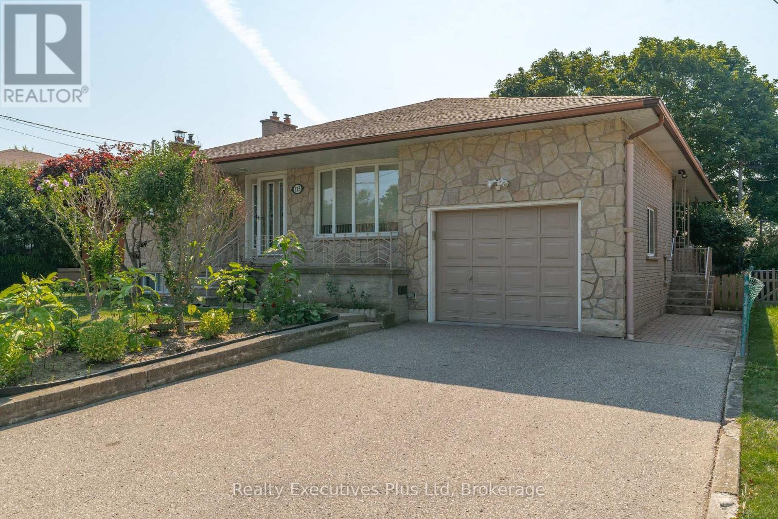 115 Cassino Avenue, Guelph (Grange Road), ON - Outdoor