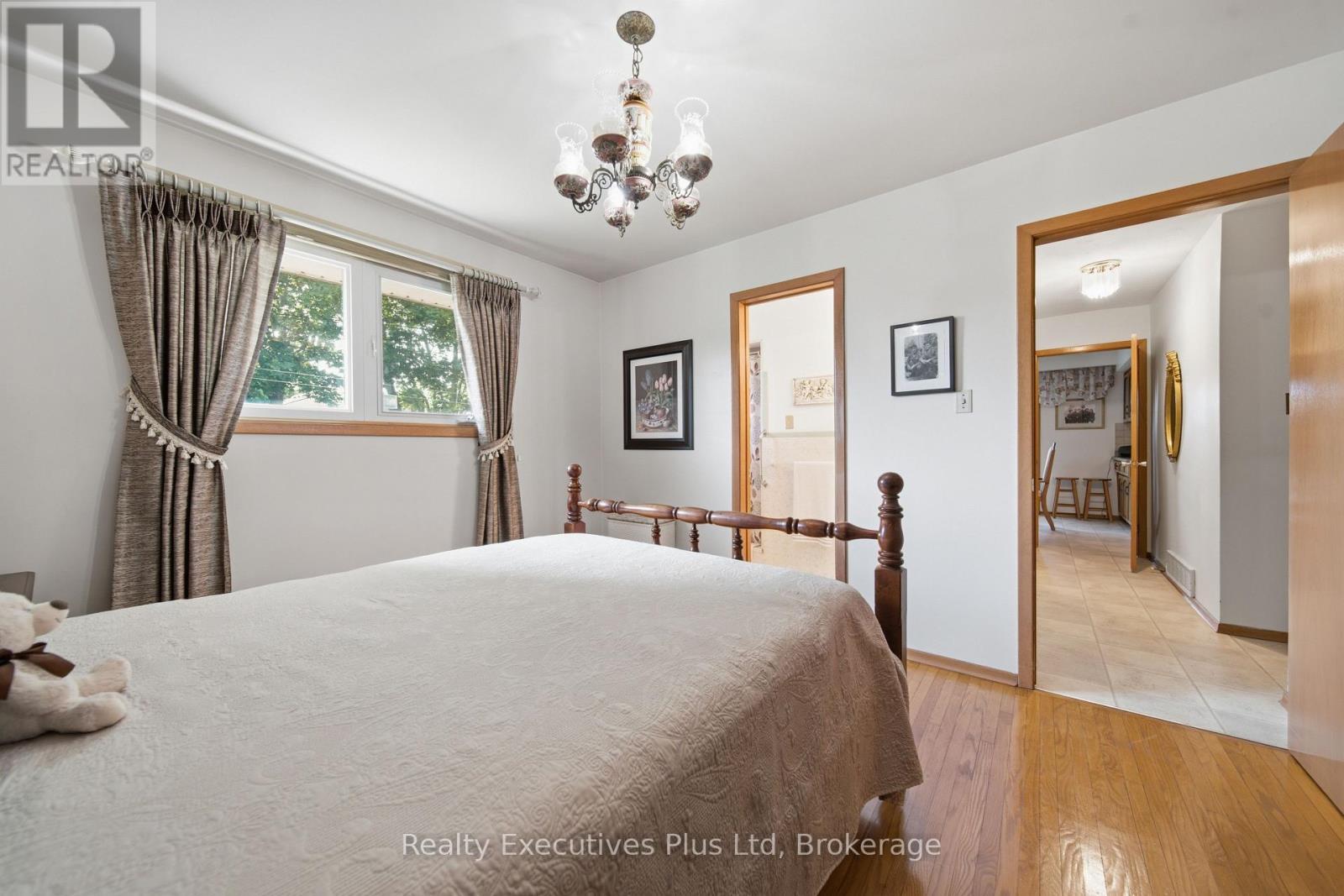 115 Cassino Avenue, Guelph (Grange Road), ON - Indoor Photo Showing Bedroom