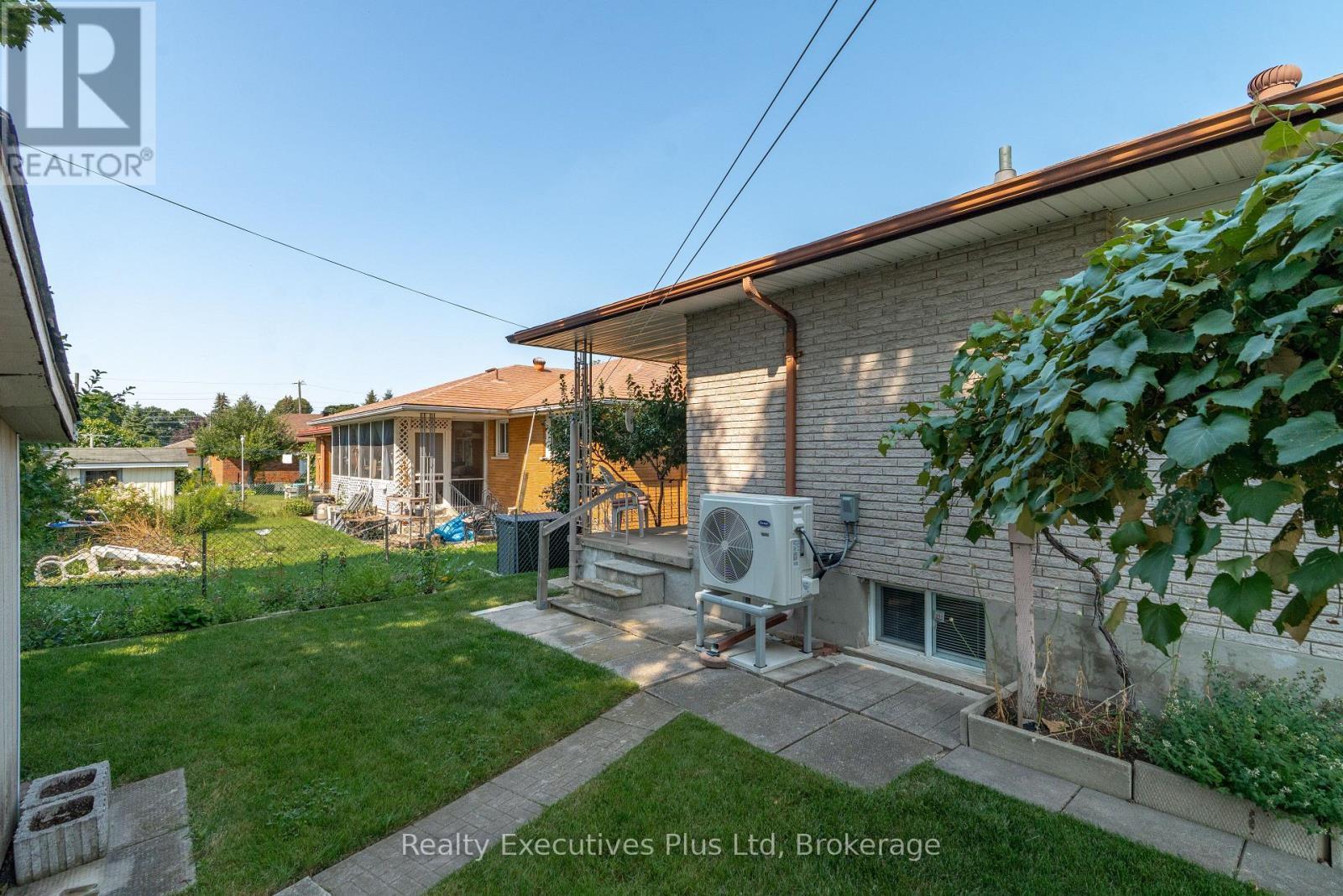 115 Cassino Avenue, Guelph (Grange Road), ON - Outdoor With Exterior