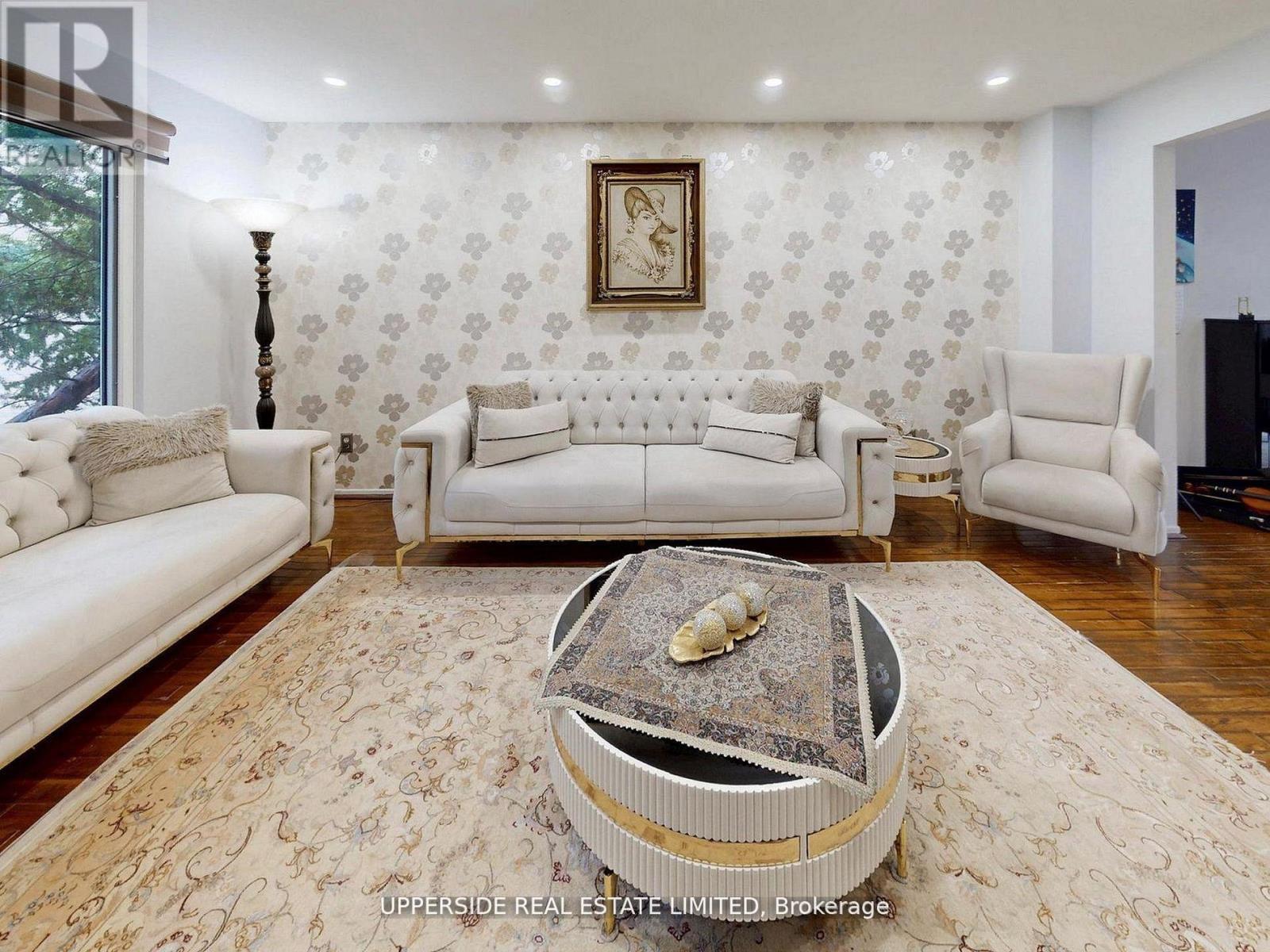 64 Colleen Street, Vaughan, ON - Indoor Photo Showing Living Room