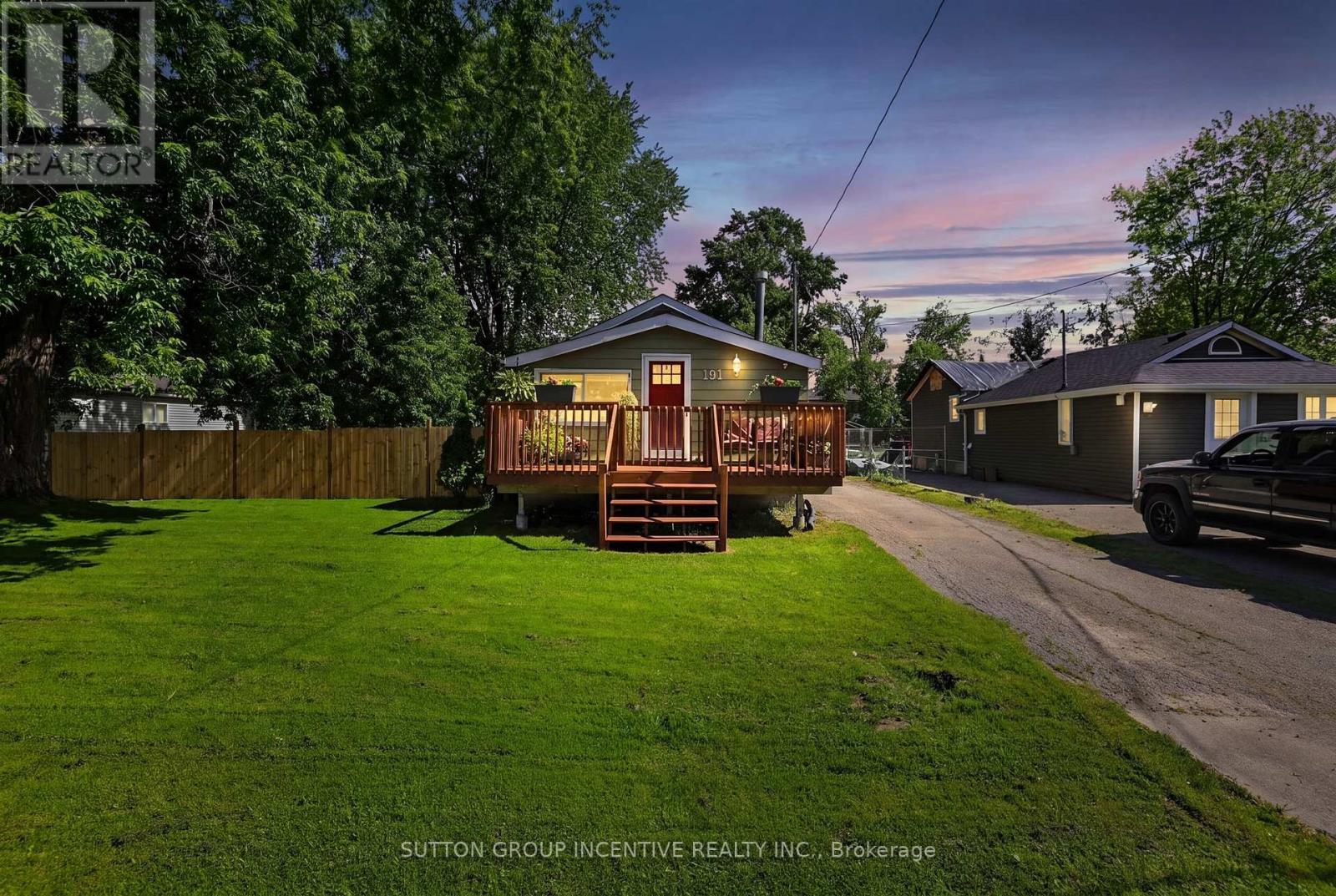 191 Ways Bay Drive, Georgina, ON - Outdoor With Deck Patio Veranda