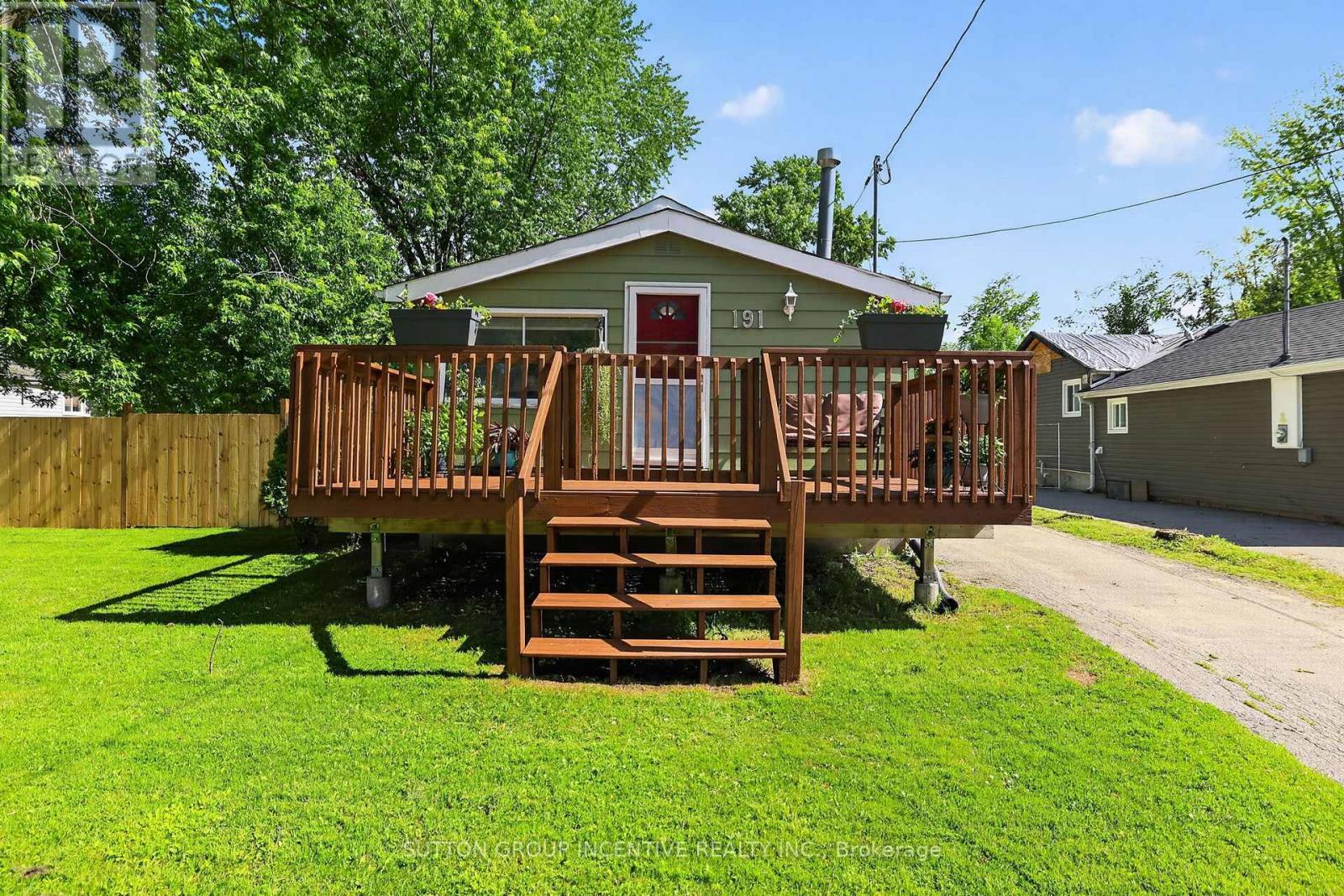 191 Ways Bay Drive, Georgina, ON - Outdoor With Deck Patio Veranda