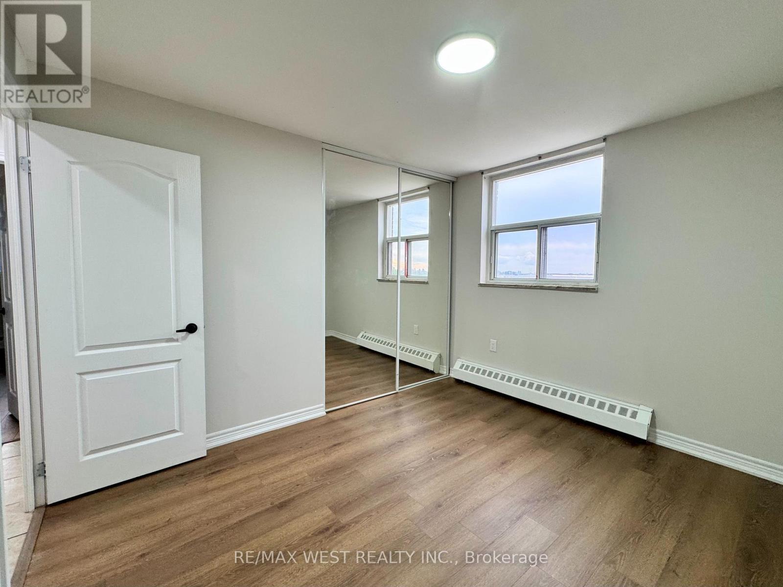 709 - 3533 Derry Road E, Mississauga, ON - Indoor Photo Showing Other Room