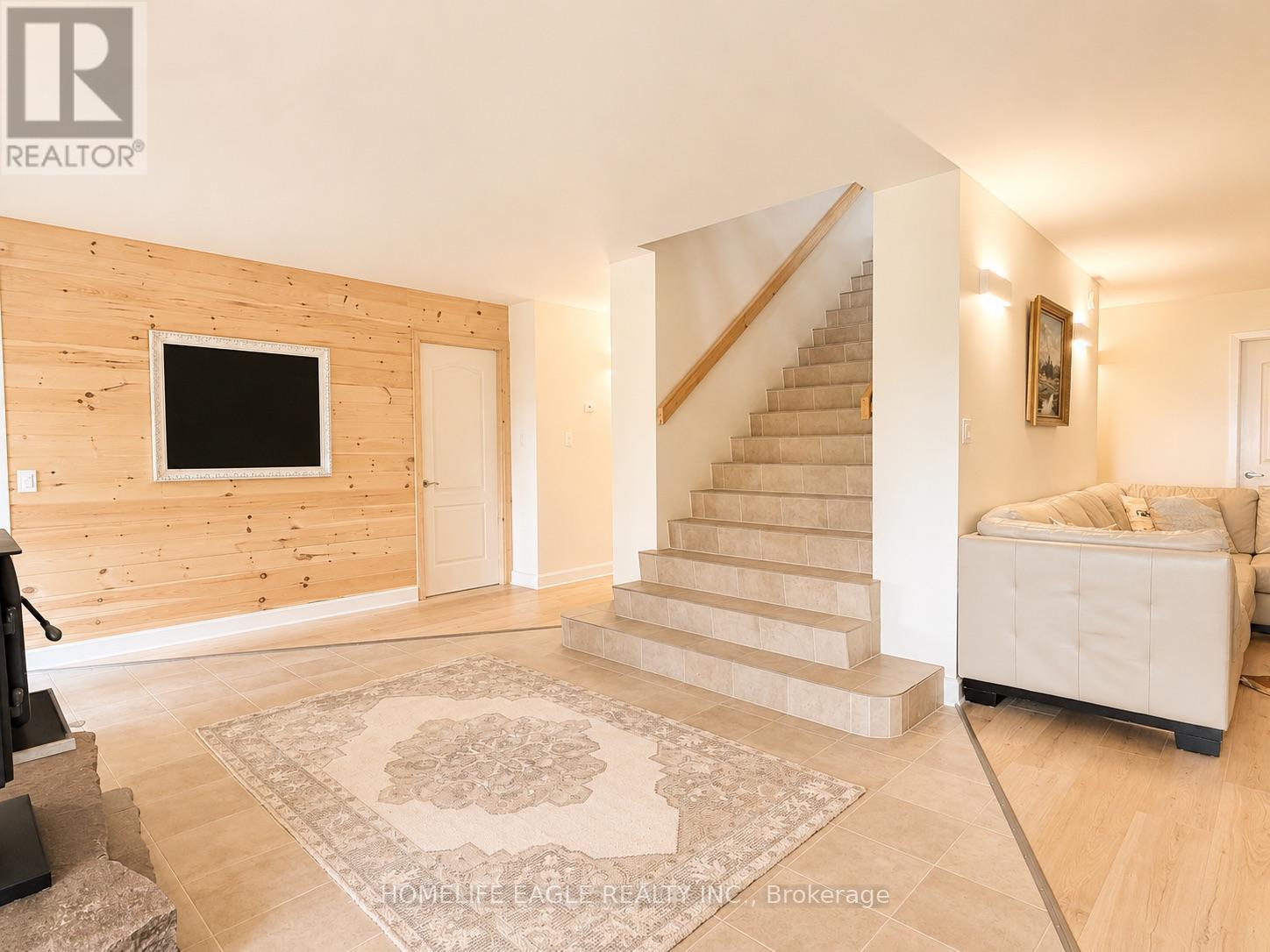 3 Northshore Drive, Parry Sound Remote Area, ON - Indoor Photo Showing Other Room