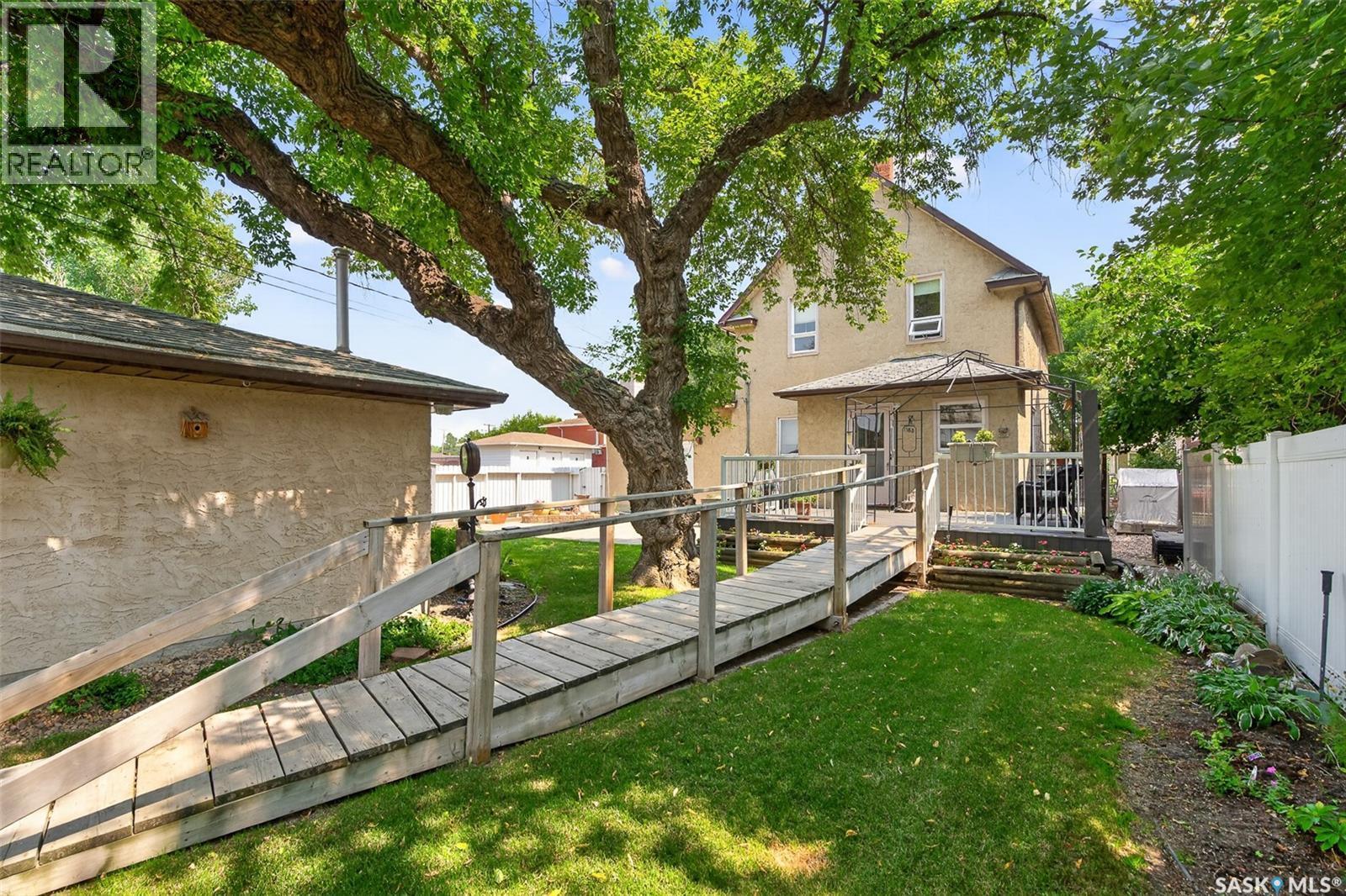 1188 2Nd Avenue Ne, Moose Jaw, SK - Outdoor With Deck Patio Veranda With Exterior