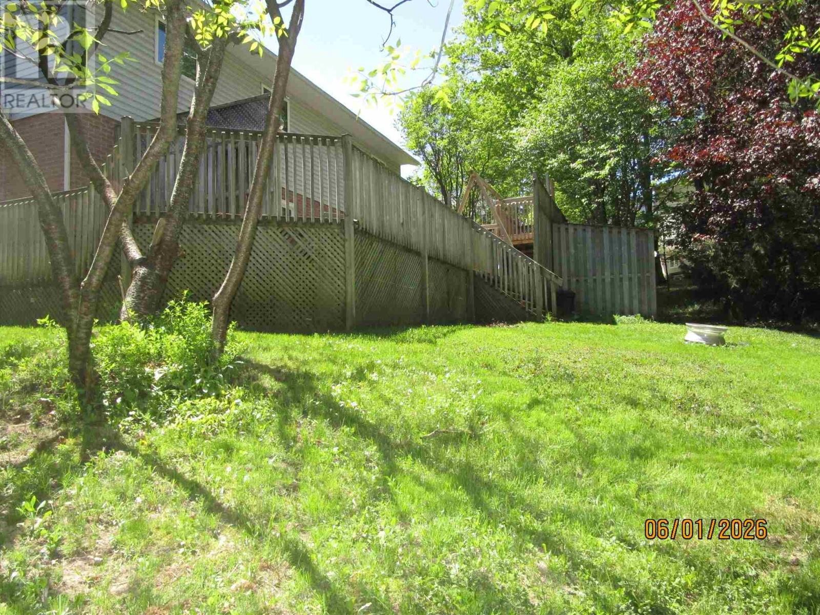 27 Plummer Ct, Sault Ste. Marie, ON - Outdoor