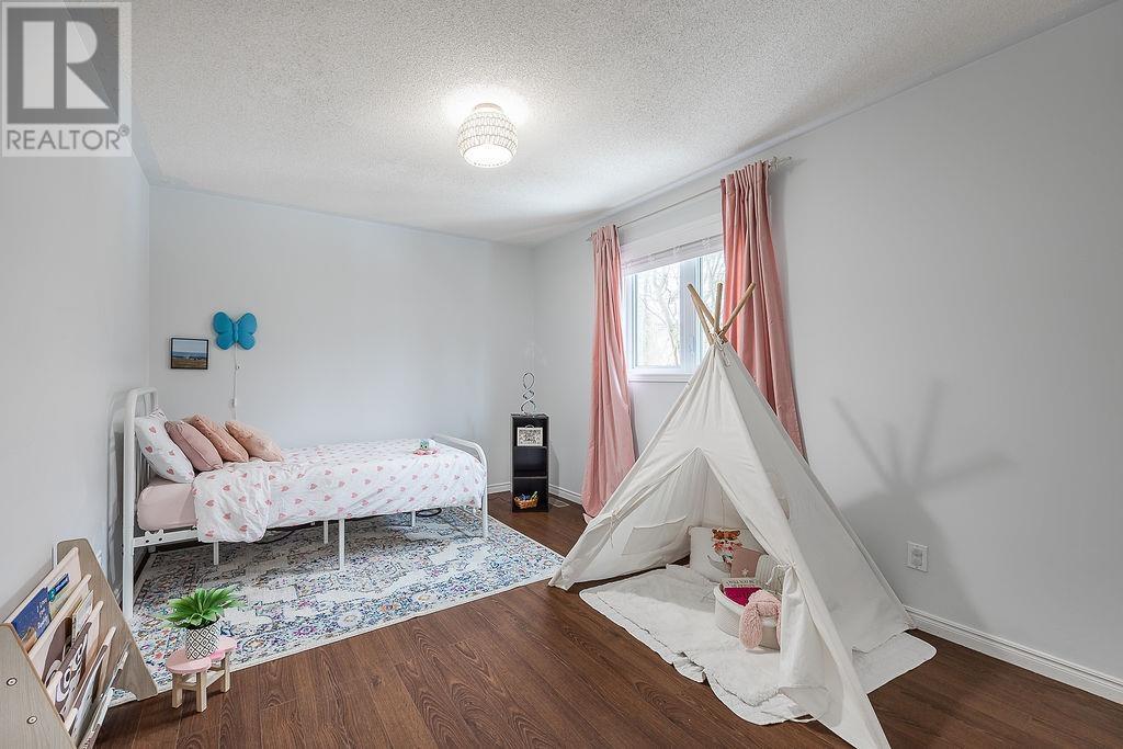 27 Plummer Ct, Sault Ste. Marie, ON - Indoor Photo Showing Bedroom