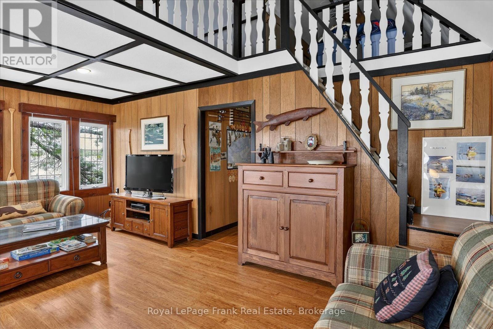 1550 Island 85 Stoney Lake, Douro-Dummer, ON - Indoor