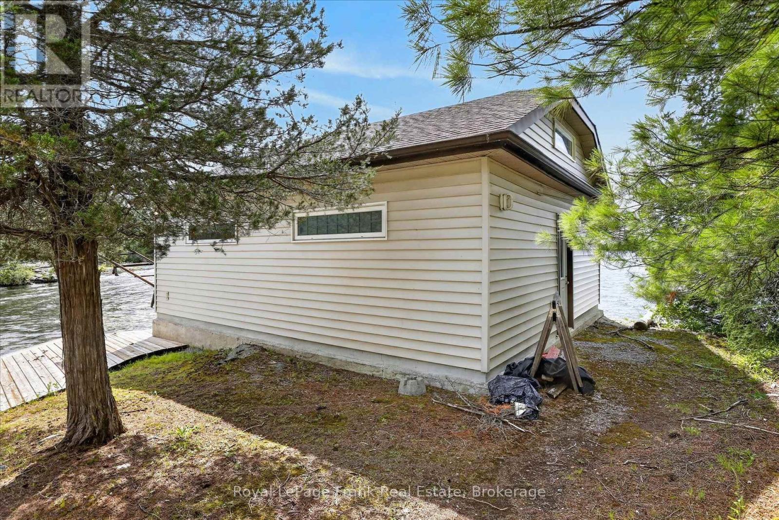 1550 Island 85 Stoney Lake, Douro-Dummer, ON - Outdoor