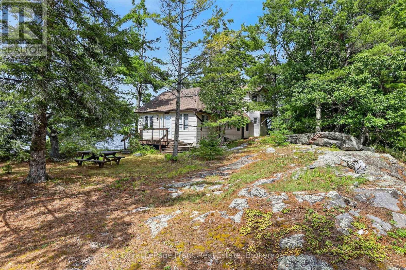 1550 Island 85 Stoney Lake, Douro-Dummer, ON - Outdoor