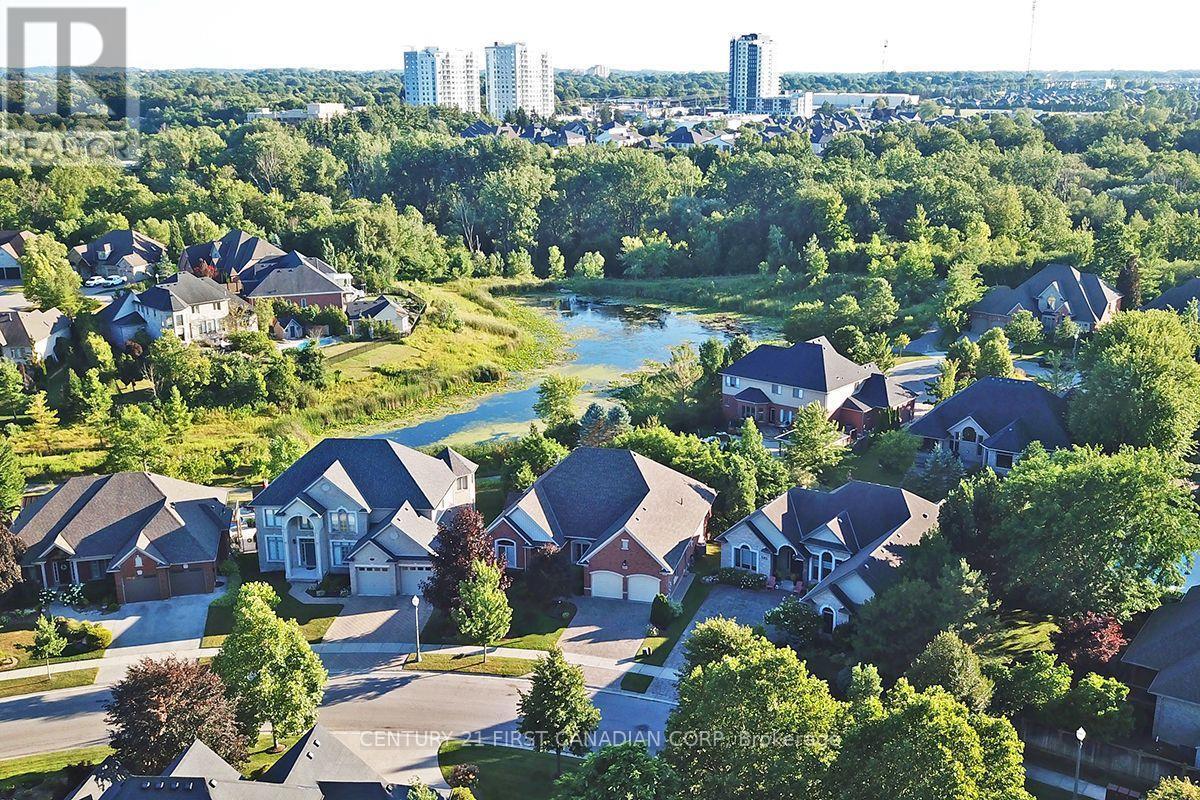 581 Plane Tree Drive, London North (North R), ON - Outdoor With View