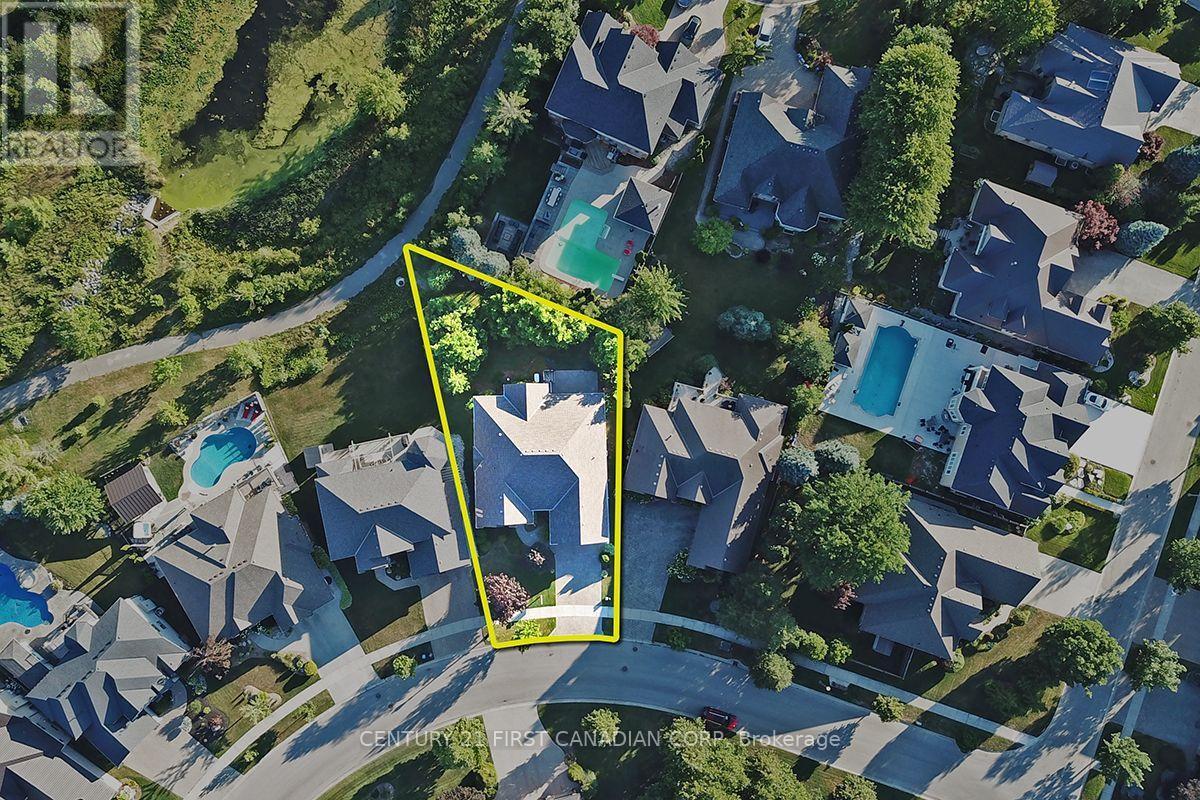 581 Plane Tree Drive, London North (North R), ON - Outdoor With View