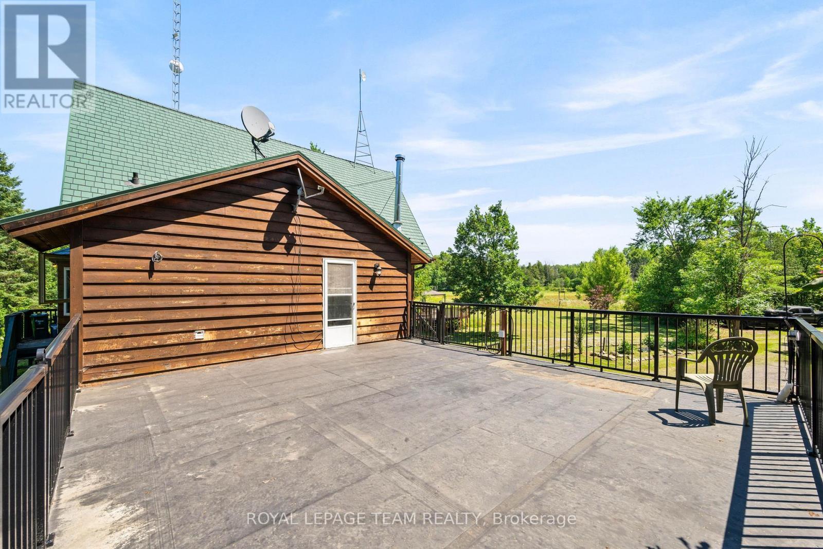 4984 Dunrobin Road, Ottawa, ON - Outdoor With Exterior