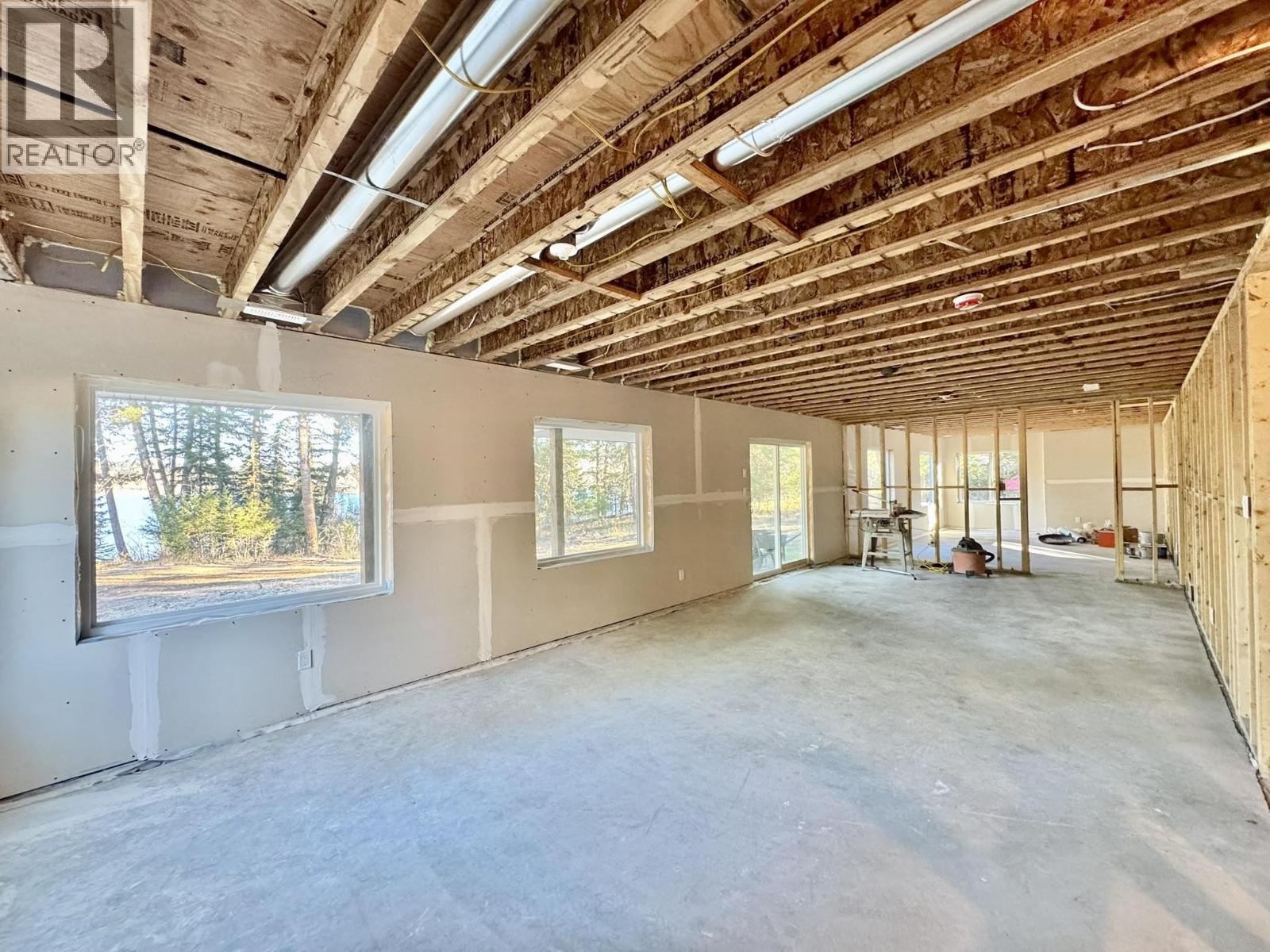 5343 Annaham Crescent, 108 Mile Ranch, BC - Indoor Photo Showing Other Room
