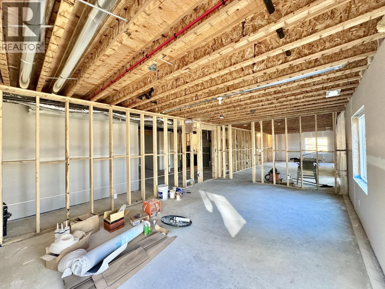 5343 Annaham Crescent, 108 Mile Ranch, BC - Indoor