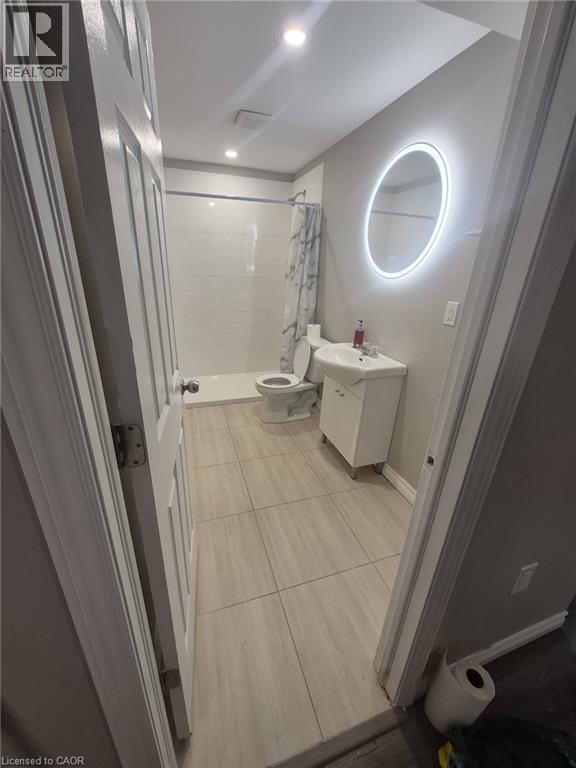 72 Ingleside Drive Unit# Lower, Kitchener, ON - Indoor Photo Showing Bathroom