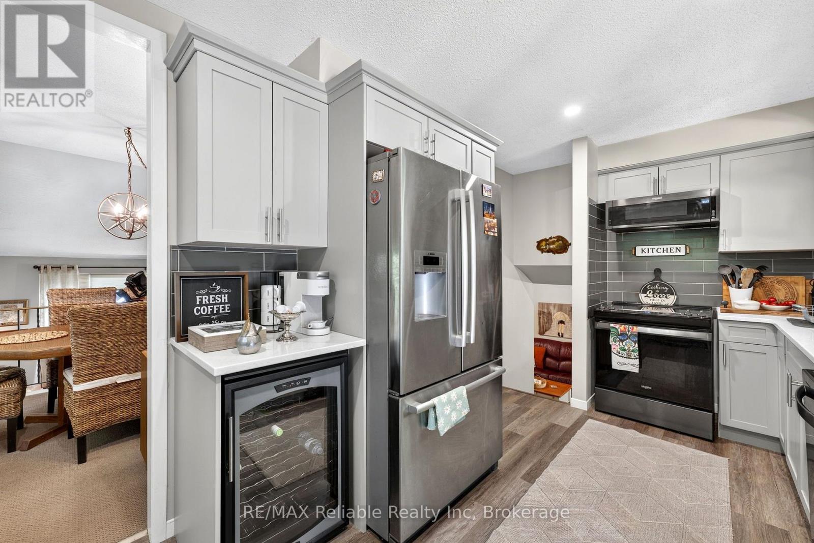 45 Main Street S, Bluewater (Bayfield), ON - Indoor Photo Showing Kitchen