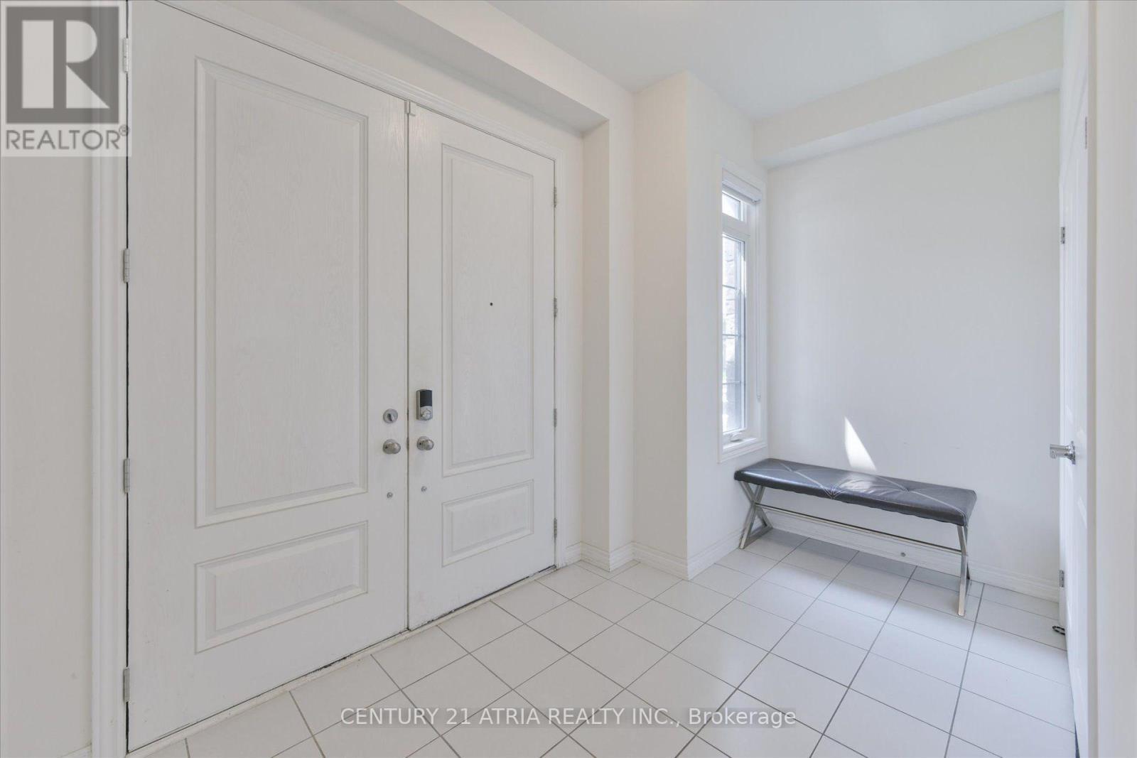 134 Fallharvest Way, Whitchurch-Stouffville, ON - Indoor Photo Showing Other Room