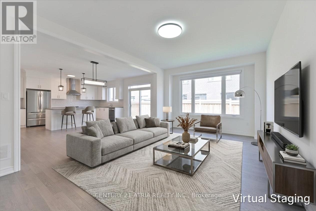 134 Fallharvest Way, Whitchurch-Stouffville, ON - Indoor Photo Showing Living Room