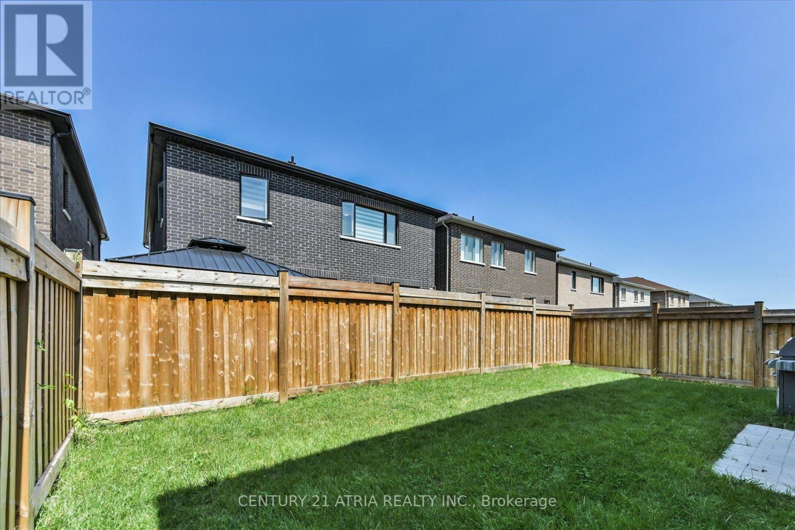 134 Fallharvest Way, Whitchurch-Stouffville, ON - Outdoor