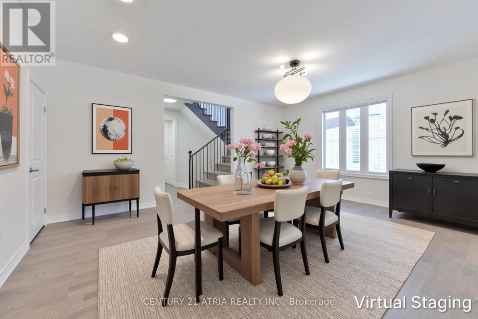 134 Fallharvest Way, Whitchurch-Stouffville, ON - Indoor Photo Showing Dining Room