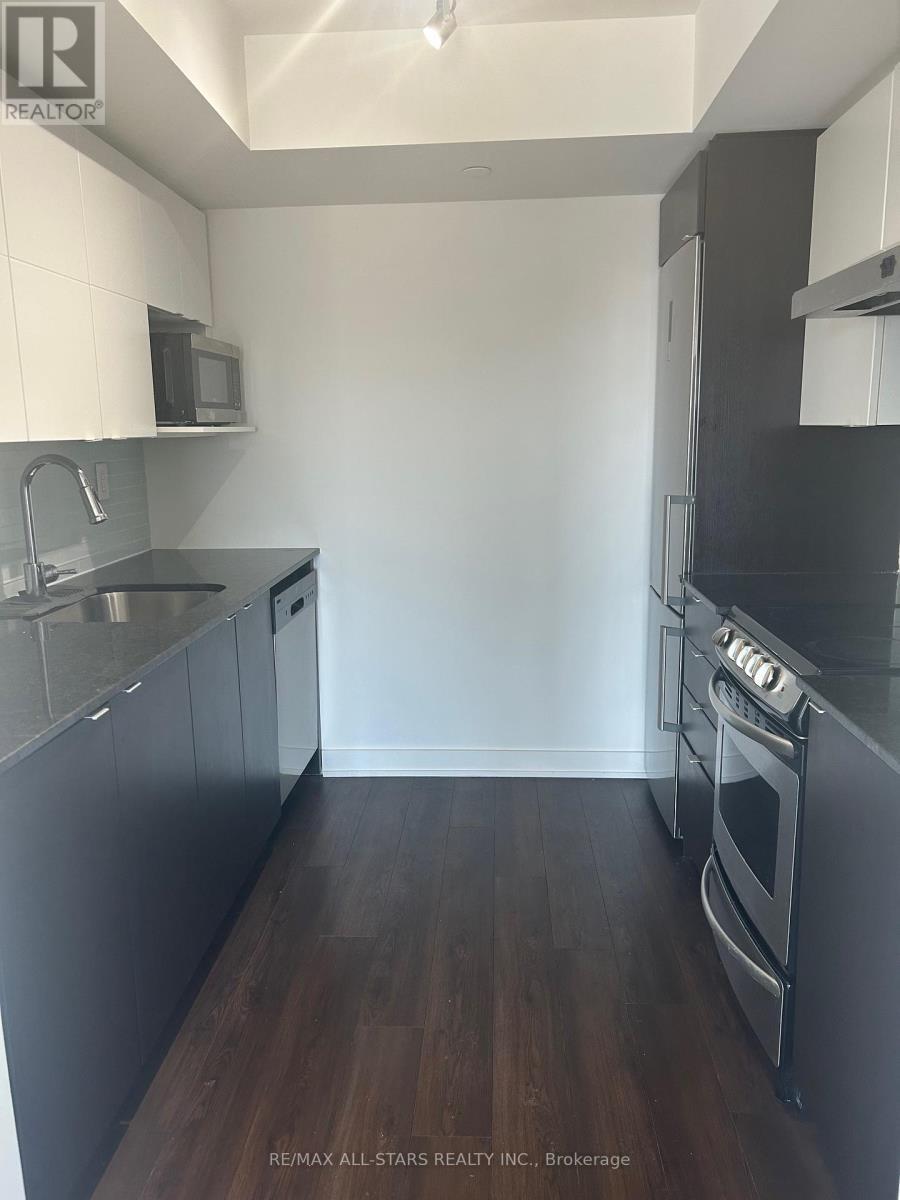 1004 - 160 Flemington Road, Toronto, ON - Indoor Photo Showing Kitchen