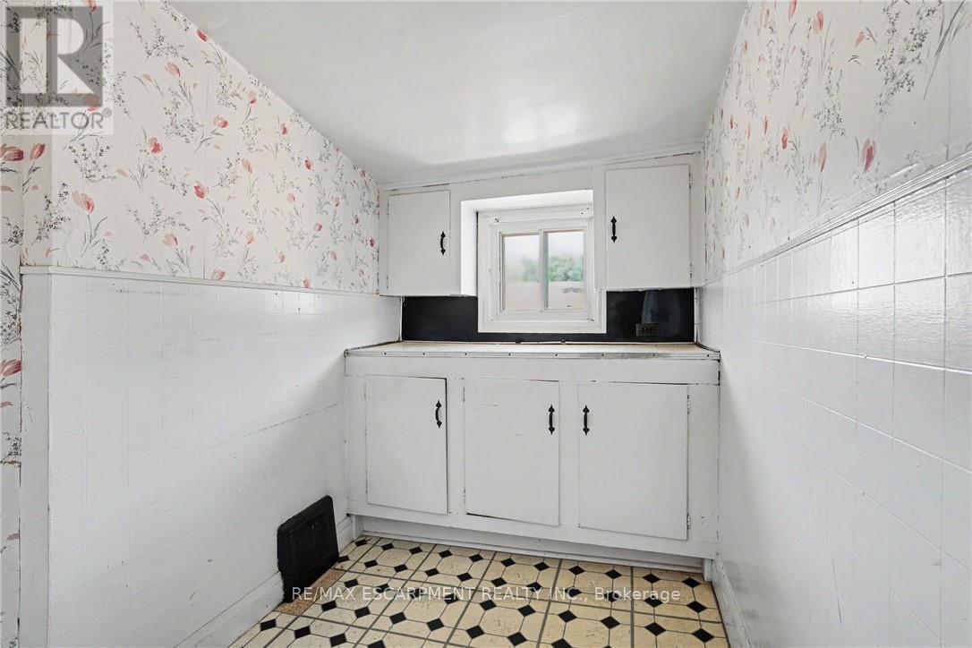 485 Cochrane Road, Hamilton, ON - Indoor